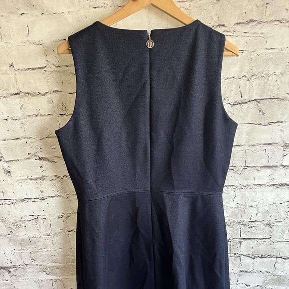 12 Tommy Hilfiger navy turnkey A-line dress with rear zipper - Picture 5 of 9